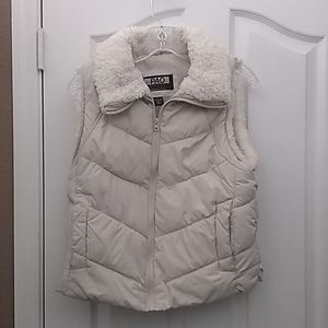 FINAL MARKDOWN Pao sport quilted vest large